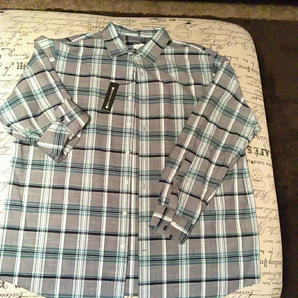 Synergy stretch button down shirt.